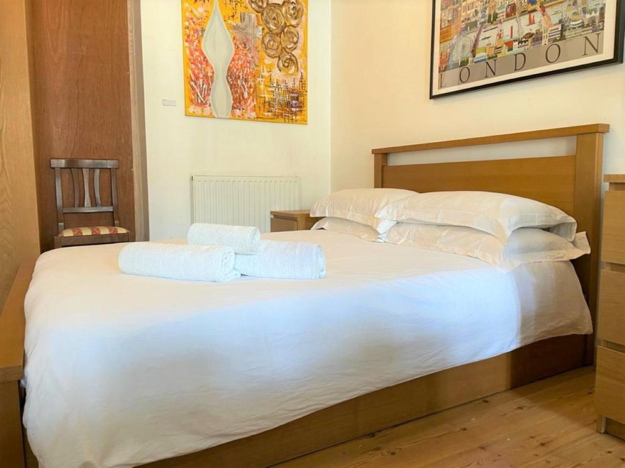 Studio Flat Without Kitchen At Kentish Town London Eksteriør billede